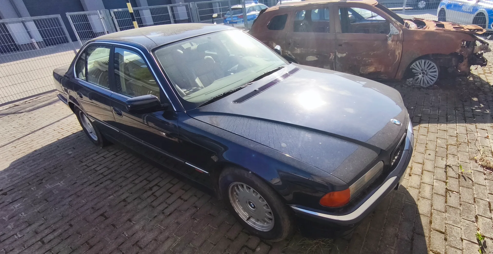 BMW 728