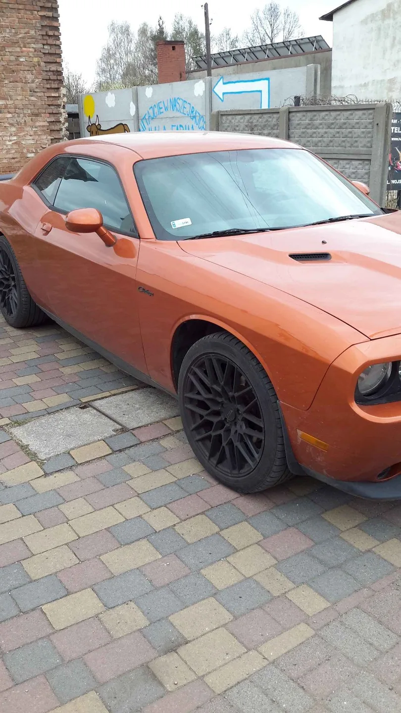 Dodge Challenger