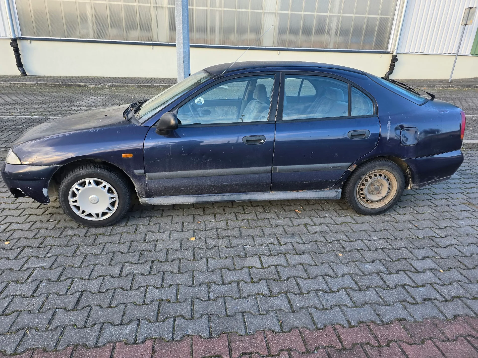 Mitsubishi Carisma - 1997