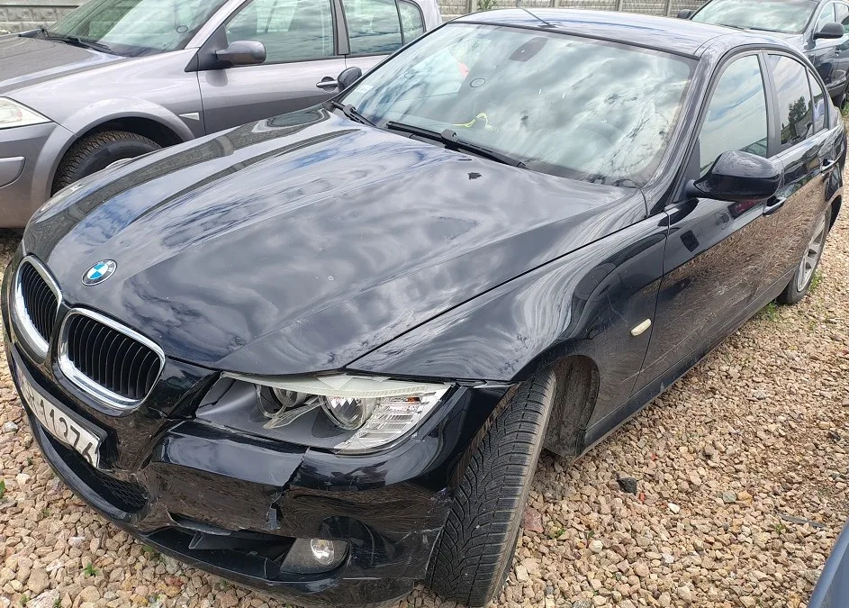 BMW 320