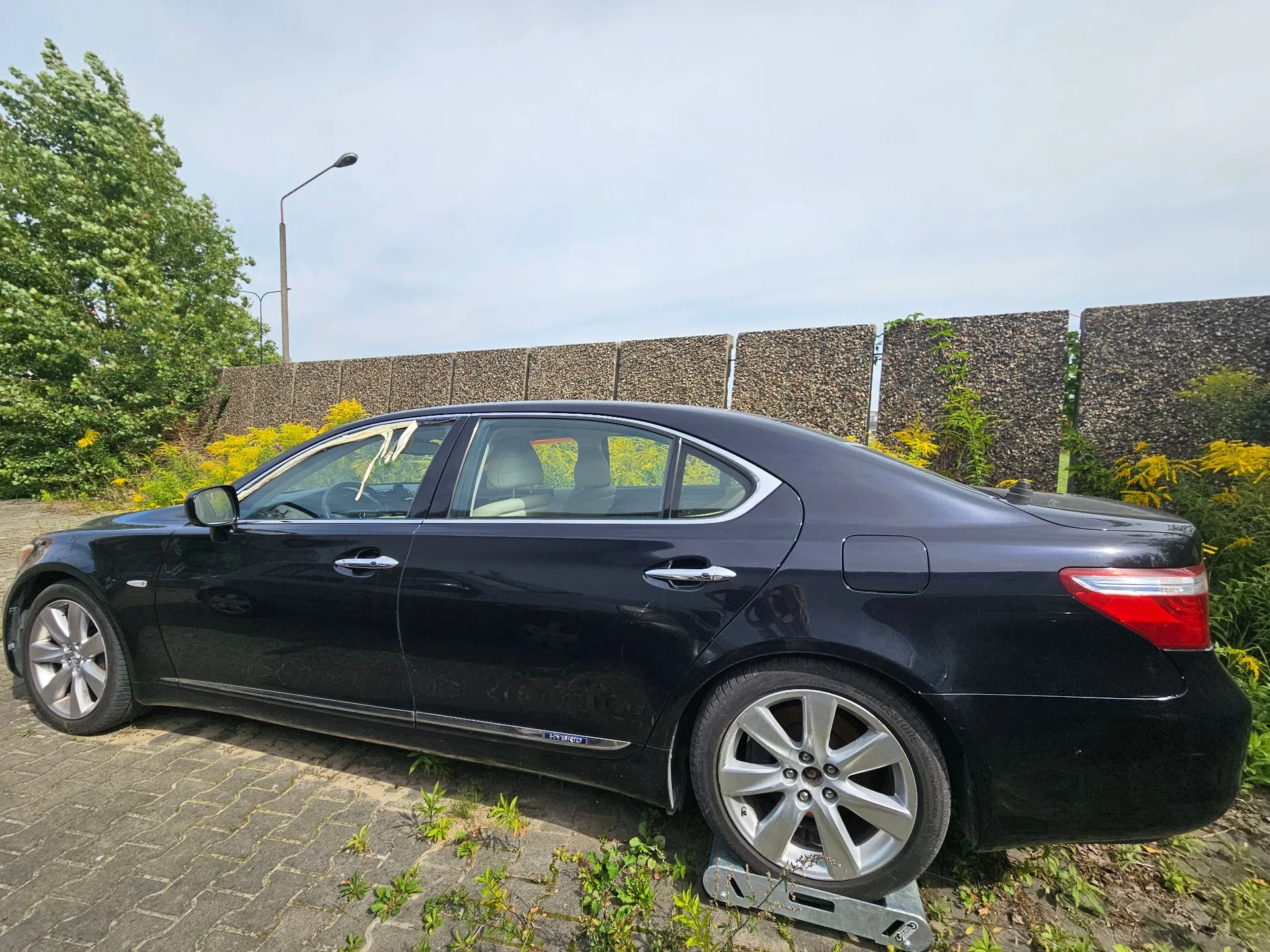 Lexus Ls600