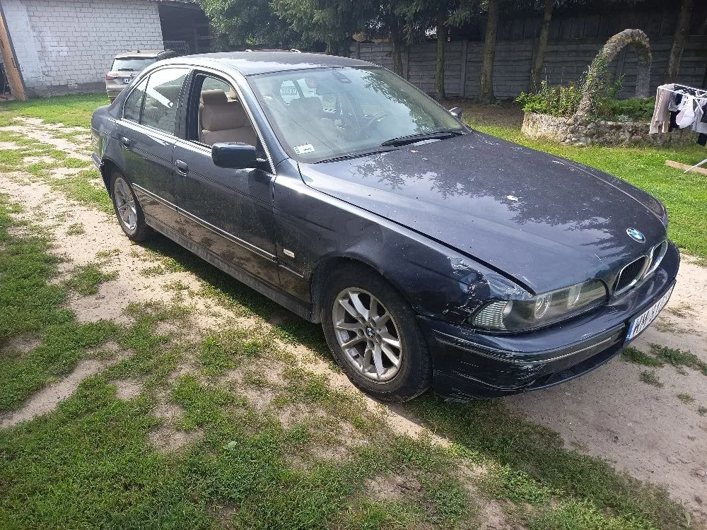 BMW 520