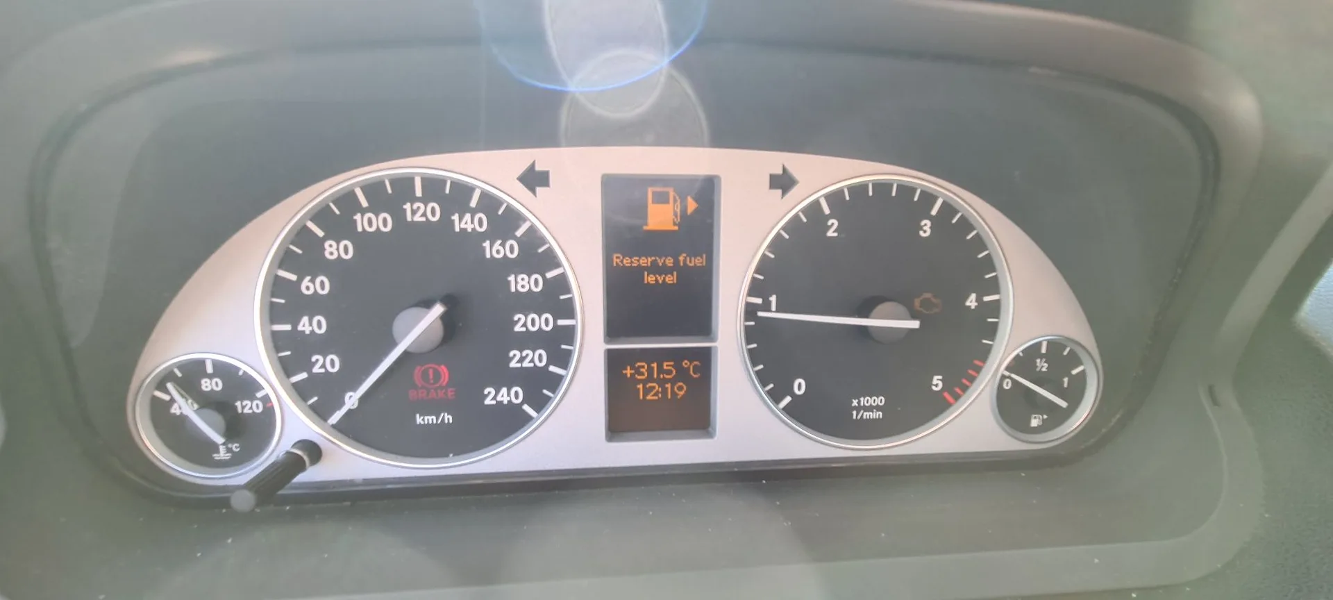 Mercedes-Benz B 200