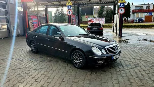 Mercedes-Benz E 280