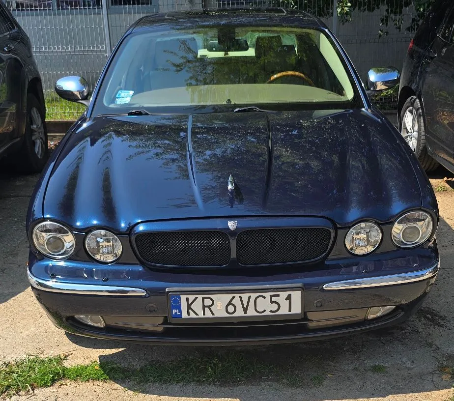 Jaguar Xj8