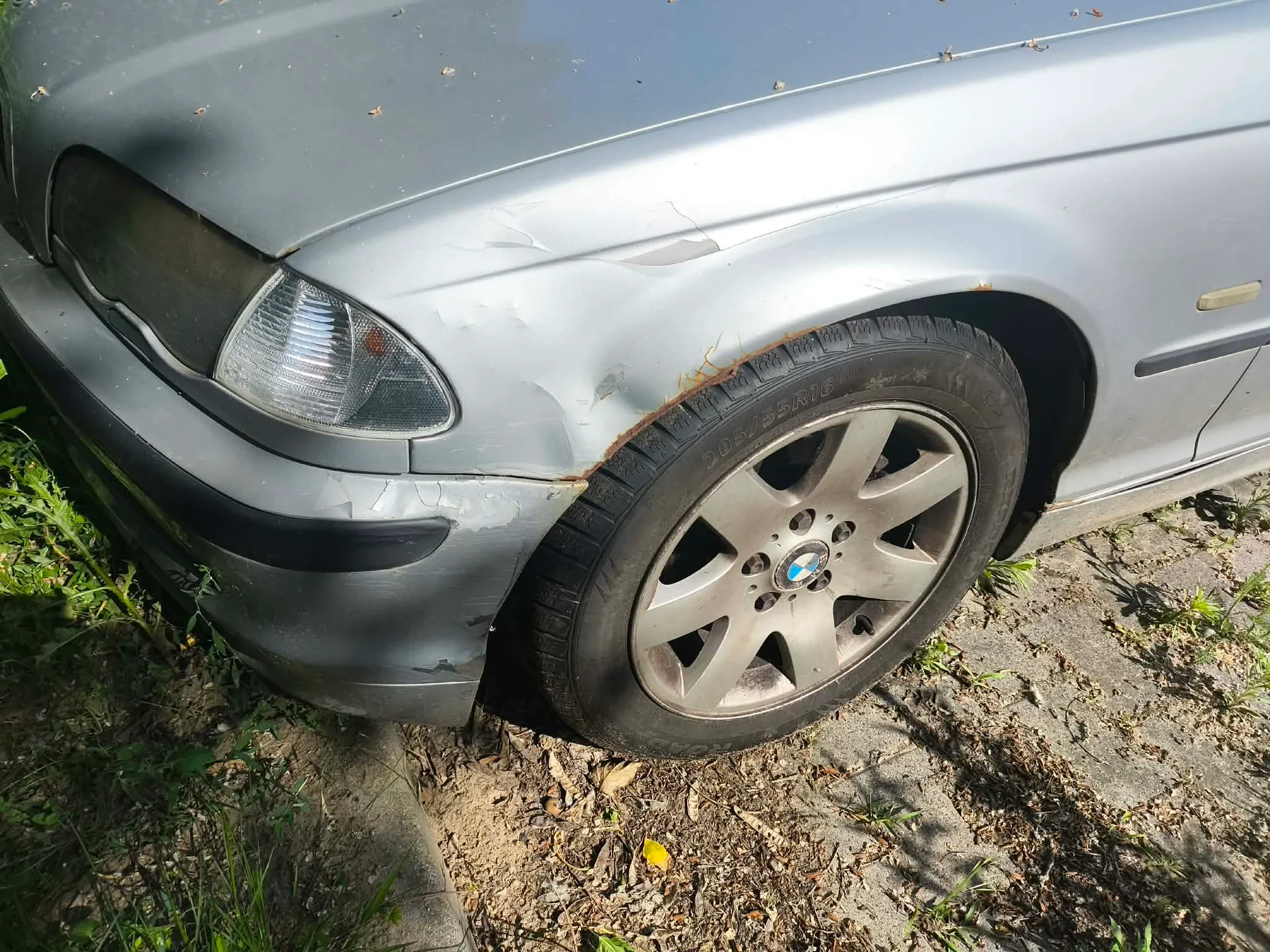 BMW 320
