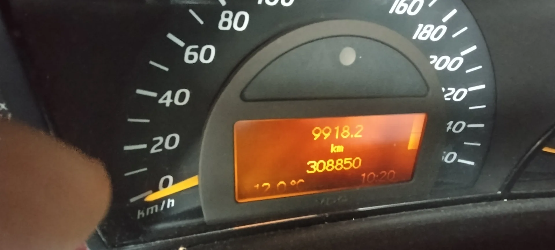 Mercedes-Benz C 200