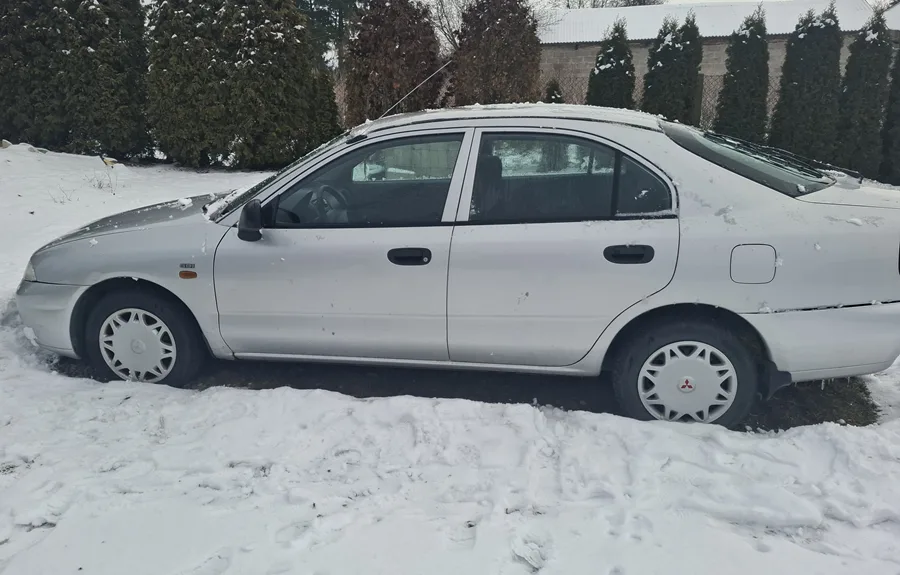Mitsubishi Carisma