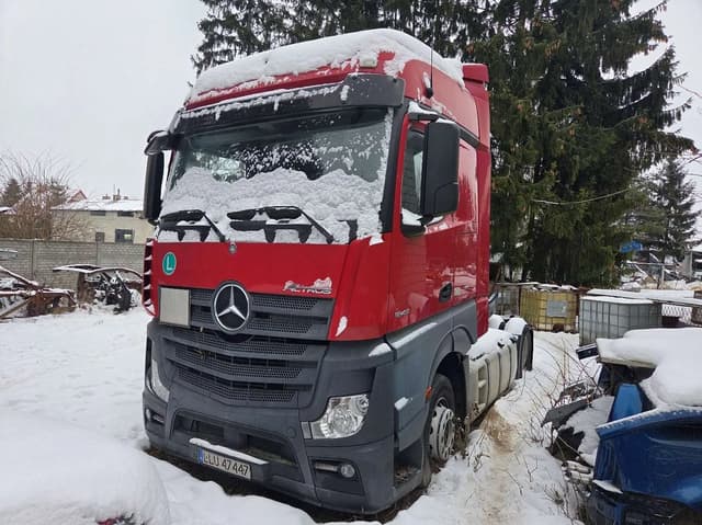 Mercedes-Benz Actros 1845