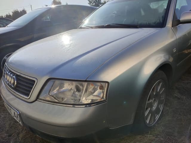 Audi A6 Sedan