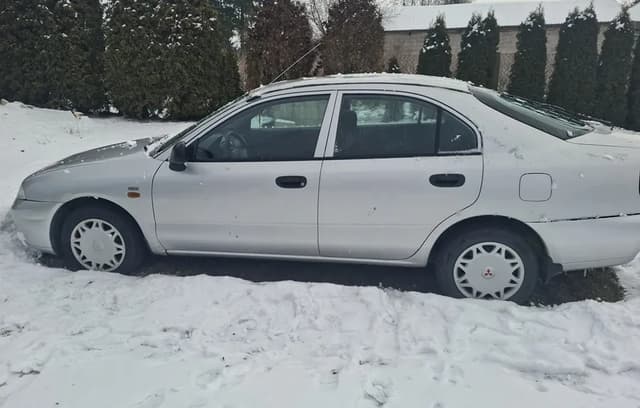 Mitsubishi Carisma