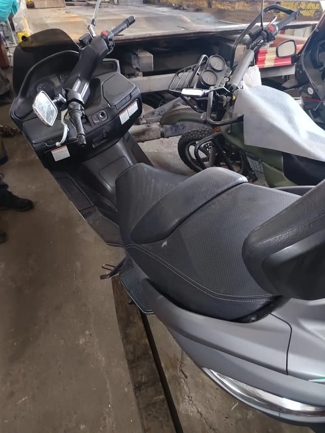 Suzuki Burgman An400