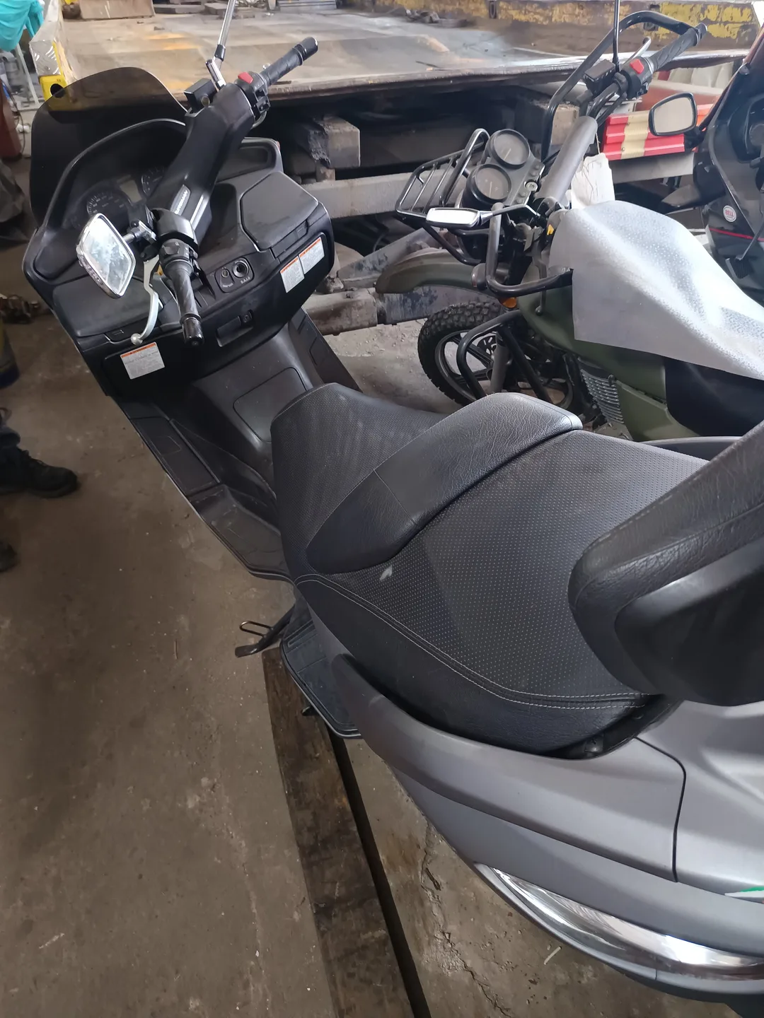 Suzuki Burgman An400
