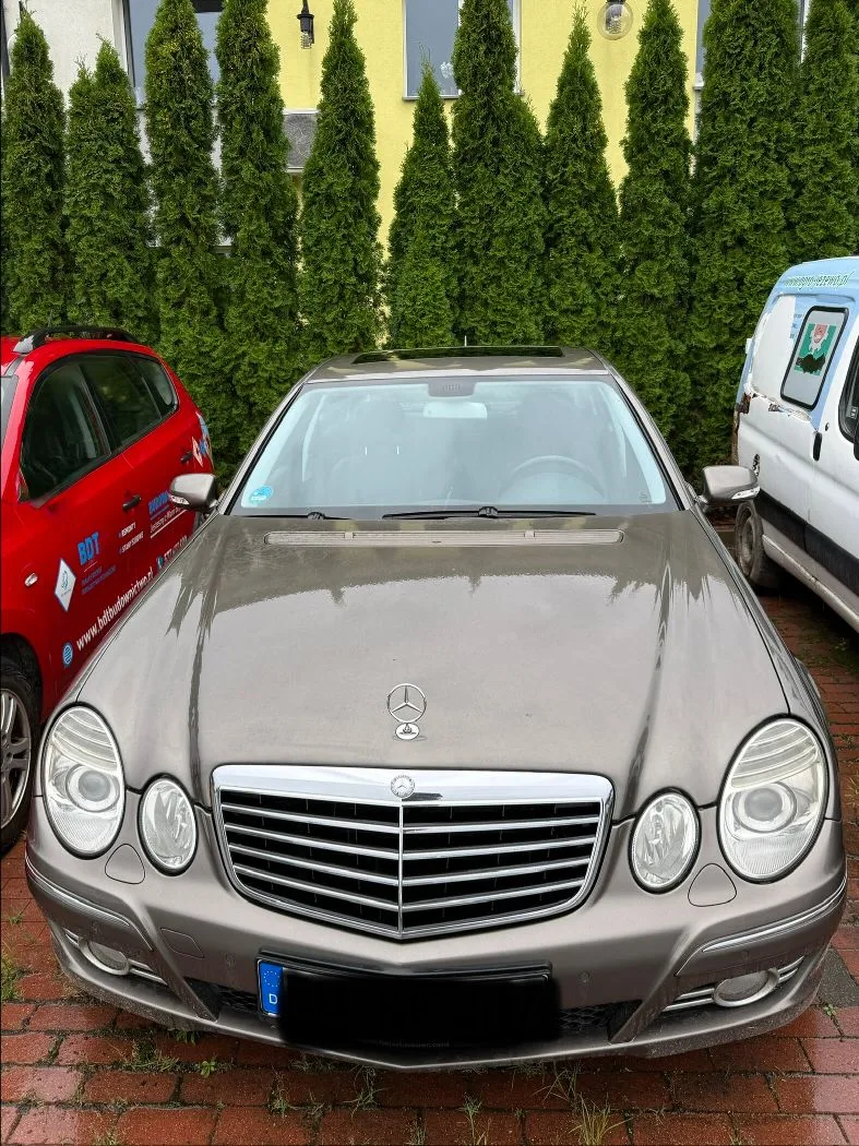 Mercedes-Benz E 320