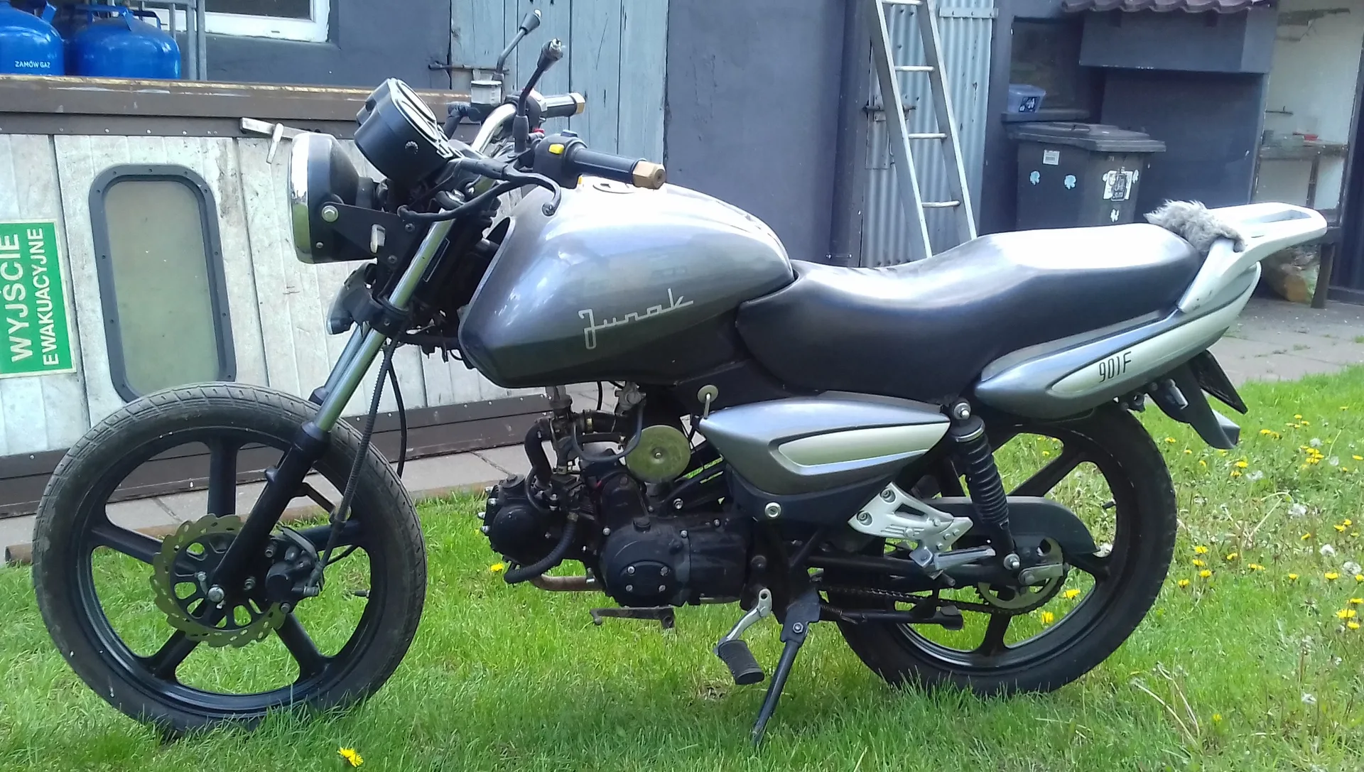 Junak 901f