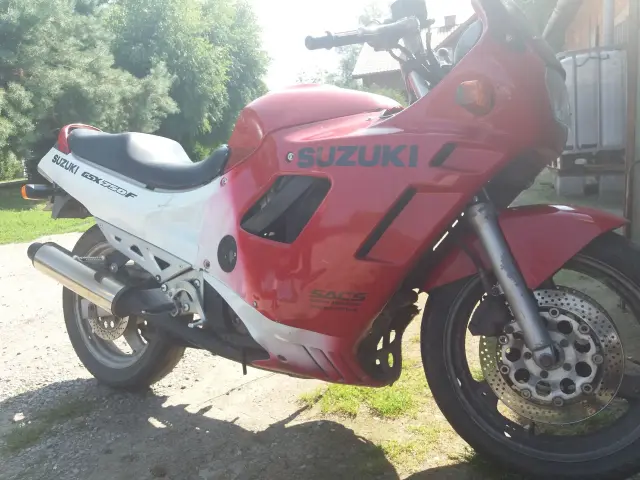 Suzuki Gsx-f - Katana