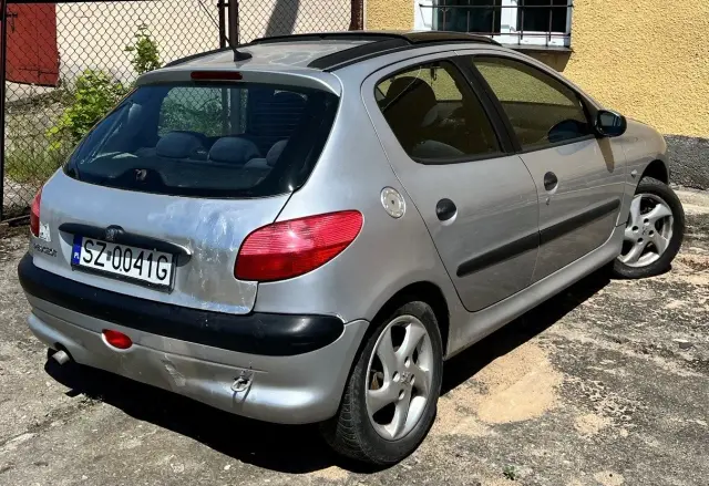 Peugeot 206