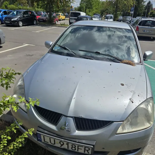 Mitsubishi Lancer