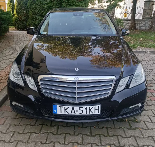 Mercedes-Benz E 220