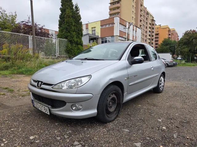 Peugeot 206
