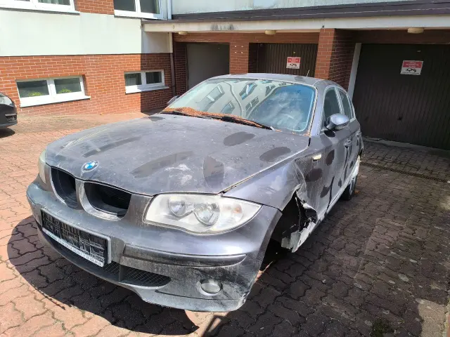 BMW 120