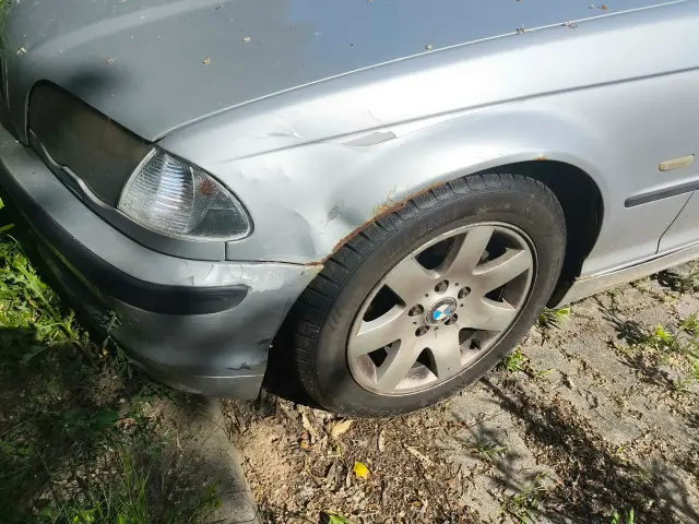 BMW 320