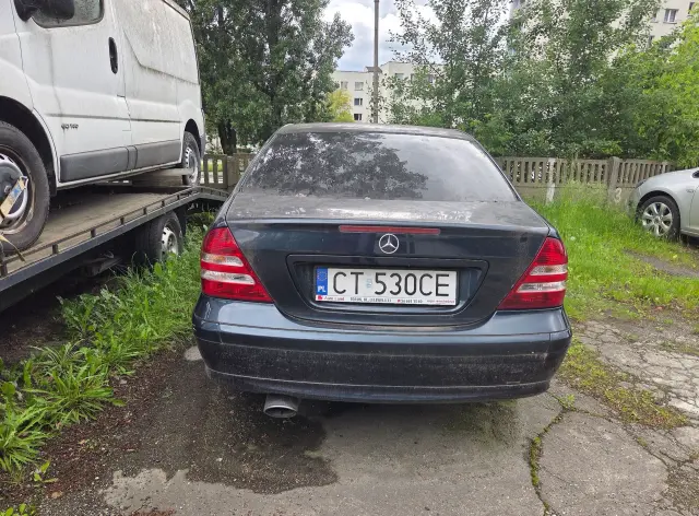 Mercedes-Benz 180